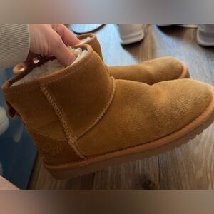 UGG KOOLABURRA MINI BOOTS